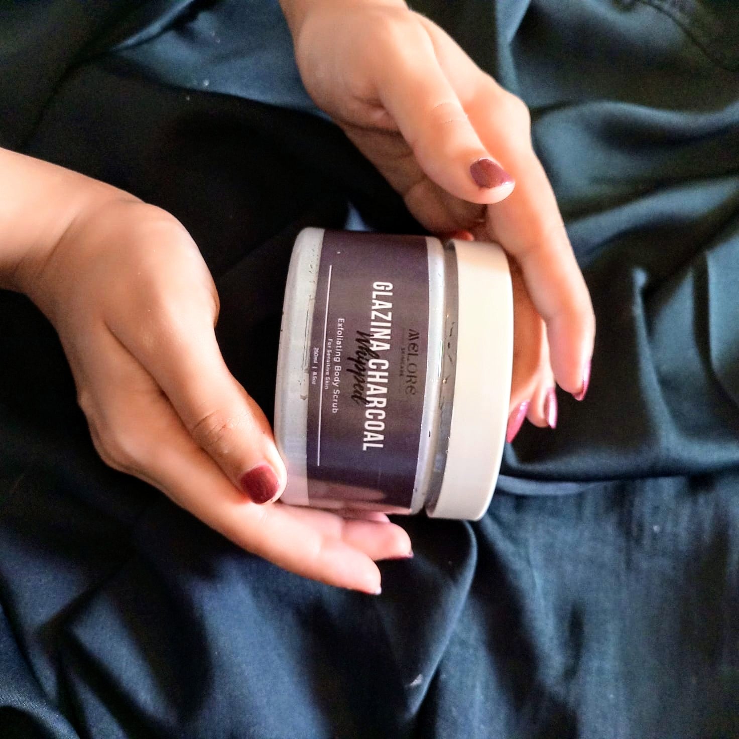 🌃🌟Glazina Charcoal Whipped - 250g Exfoliating Body Scrub For Sensitive Skin - Best For Deep Cleansing 🌃🌟
