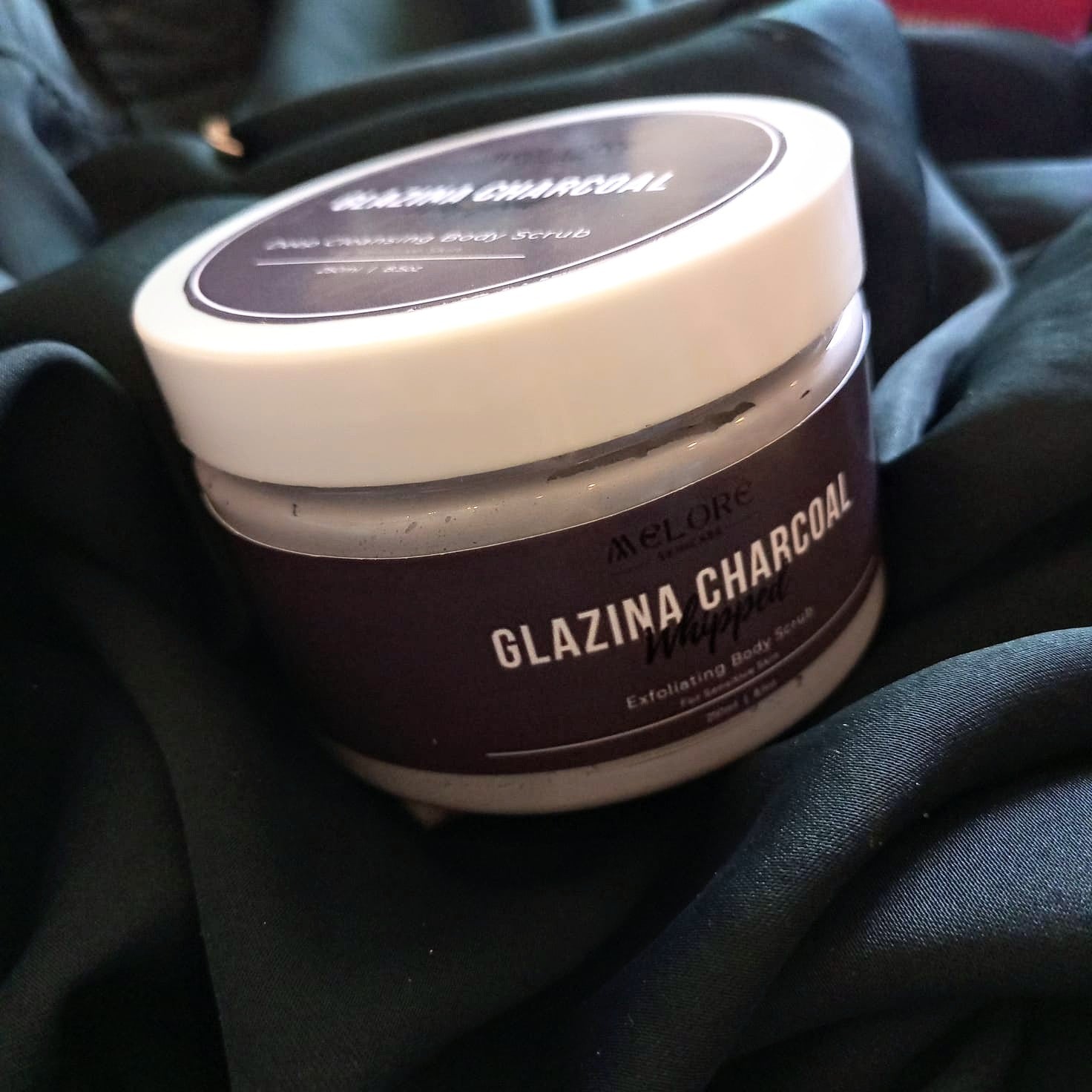 🌃🌟Glazina Charcoal Whipped - 250g Exfoliating Body Scrub For Sensitive Skin - Best For Deep Cleansing 🌃🌟